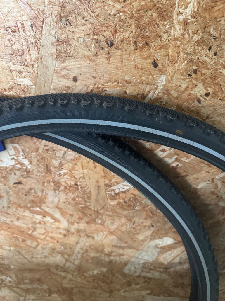 Used Michelin Transworld Sprint 700x35 / 28x 1 5/8 x 1 3/8 2026 bike — image 1 of 2