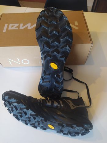 Used NNormal Kjerag Brut Black Trail Running Shoes bike — image 6 of 7
