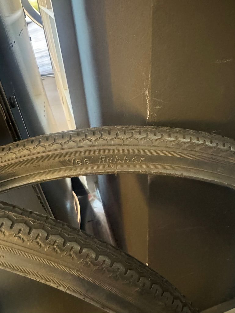 Used Vee rubber Coppia di copertoni 2026 bike — image 2 of 2