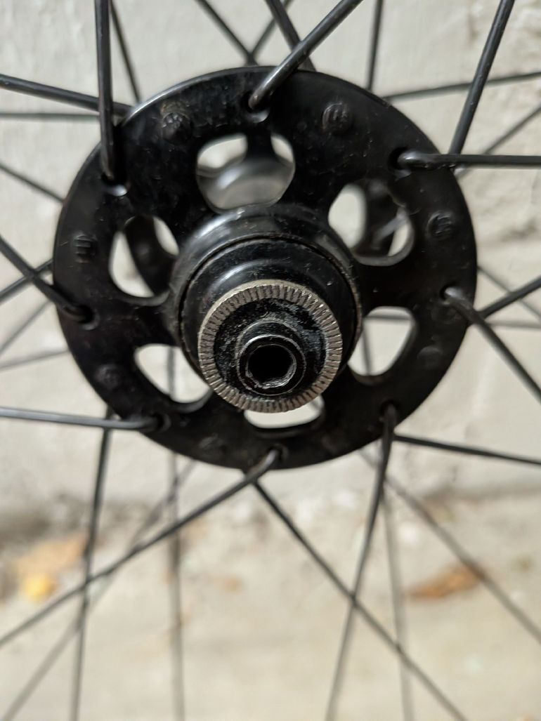 Used Sunringle Equalizer 25 bike — image 5 of 9