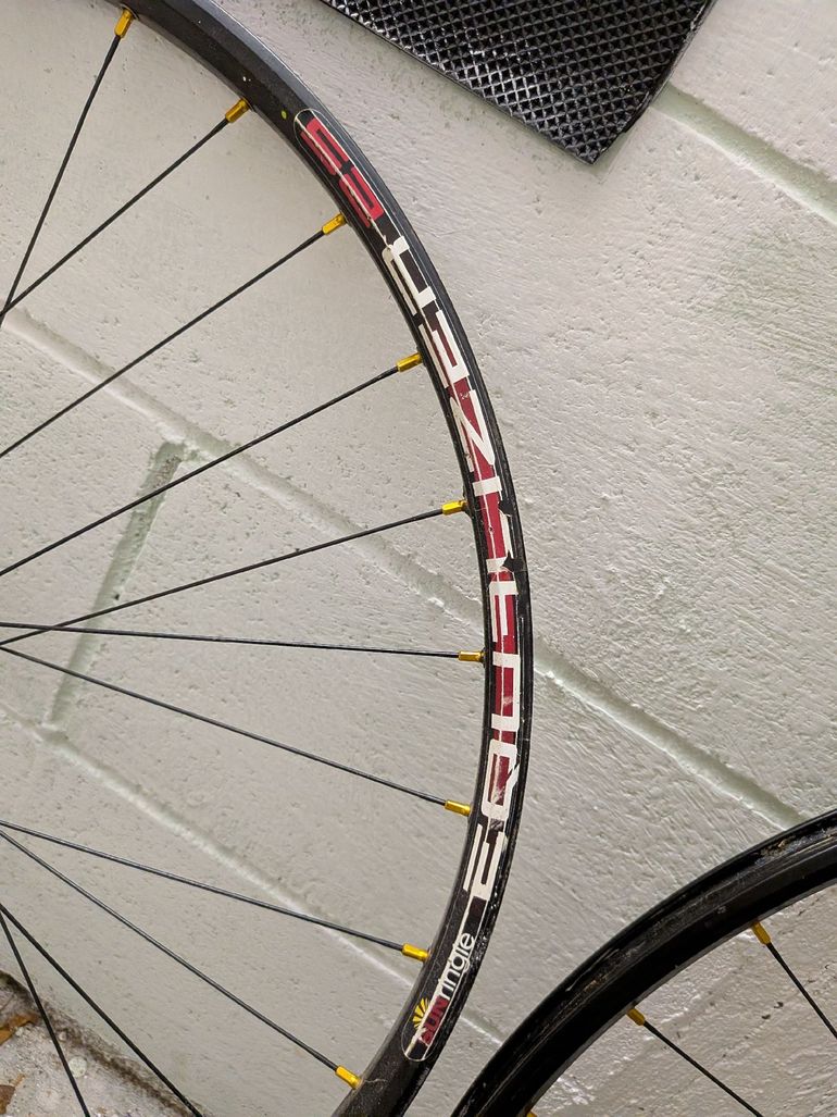 Used Sunringle Equalizer 25 bike — image 4 of 9