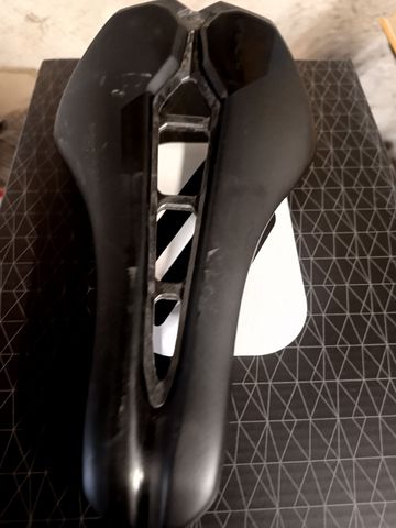 Used scimano kocevlo carbone 3d, pro 2025 Saddles & Seatposts