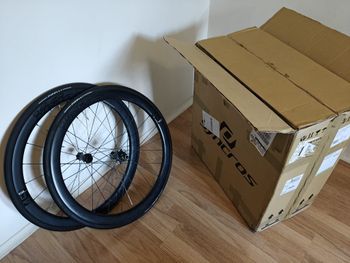 Used Vision Metron 45 SL Carbon Disc Wheelset bike — image 8 of 8