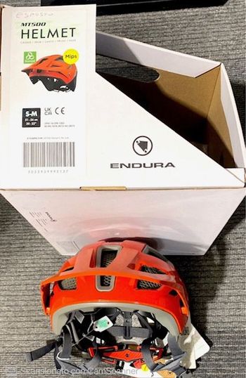 Used Endura MT500 Mips® Helmet 2025 bike — image 4 of 4