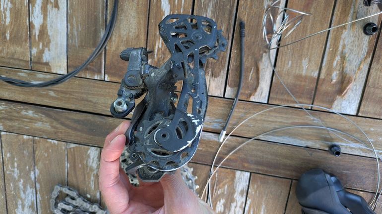 Used Shimano GRX 810 2025 bike — image 5 of 16