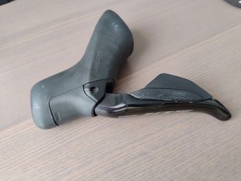 Used Shimano 105 Di2 Dual Control Lever 2023 bike — image 2 of 4