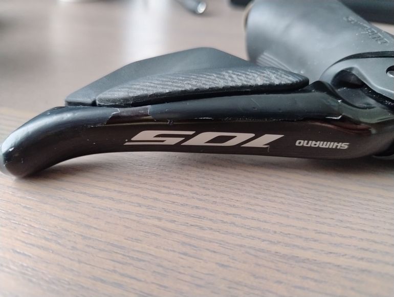 Used Shimano 105 Di2 ST-R7170-R Shift/Brake Lever bike — image 2 of 4