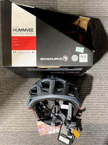 Used Endura Hummvee Youth Helmet 2025 bike — image 4 of 4