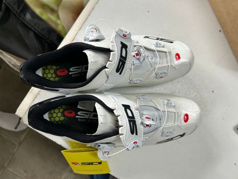Used Sidi Wire 2 Carbon Road Shoes 2021 bike — image 1 of 7