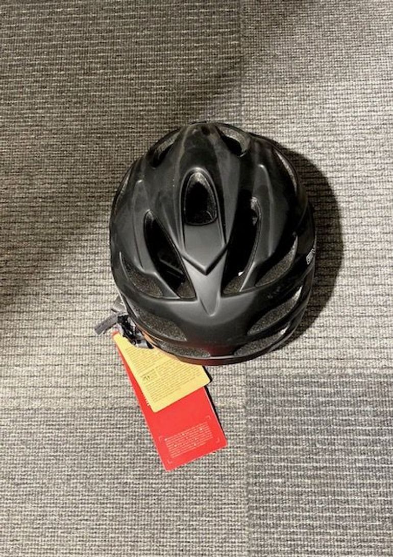 Used Endura Hummvee Youth Helmet 2025 bike — image 2 of 3
