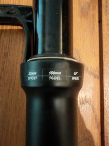 Used RockShox revelation 2022 bike — image 4 of 6