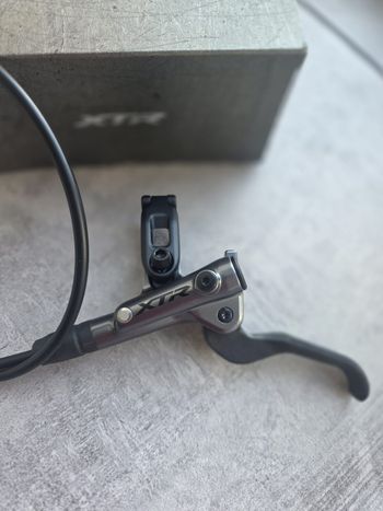Used Shimano XTR BL-M9100 Brake Lever Hose 70cm Left bike — image 2 of 4