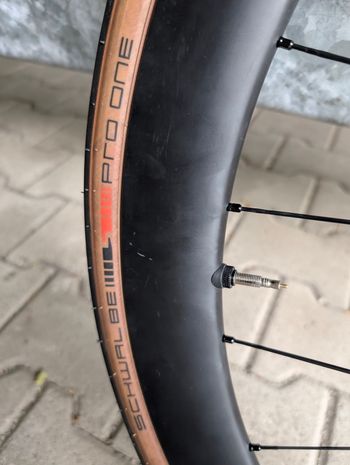 Used Shimano DURA-ACE C50 Disc Tubeless WH-R9270 2024 bike — image 10 of 17