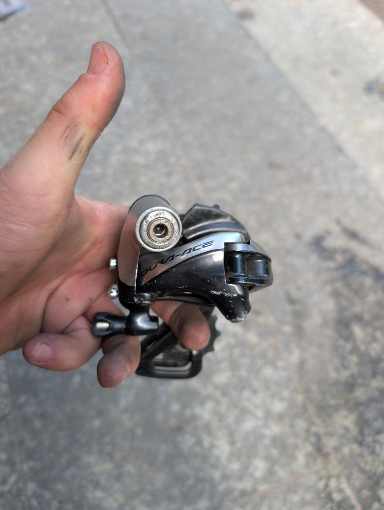 Used Shimano Dura Ace Schaltwerk RD-R9000 bike — image 3 of 7