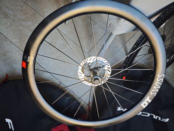 Used Dt Swiss Ruote ARC 1100 Dicut DB 50 Carbon Disc Tubeless Ready 2025 bike — image 4 of 12