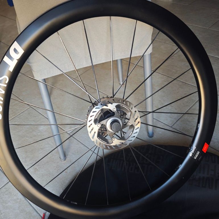 Used Dt Swiss Ruote ARC 1100 Dicut DB 50 Carbon Disc Tubeless Ready 2025 bike — image 7 of 12