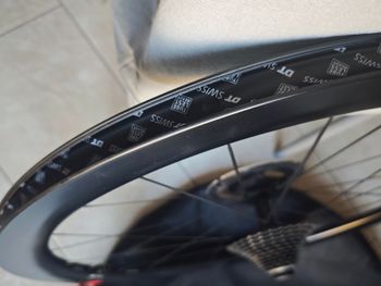 Used Dt Swiss Ruote ARC 1100 Dicut DB 50 Carbon Disc Tubeless Ready 2025 bike — image 3 of 12