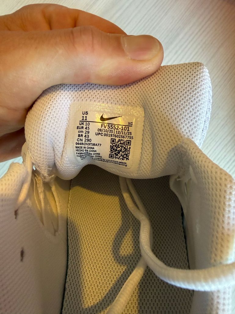 Used Nike Vapor 12 Tennis Shoes 2026 bike — image 6 of 6