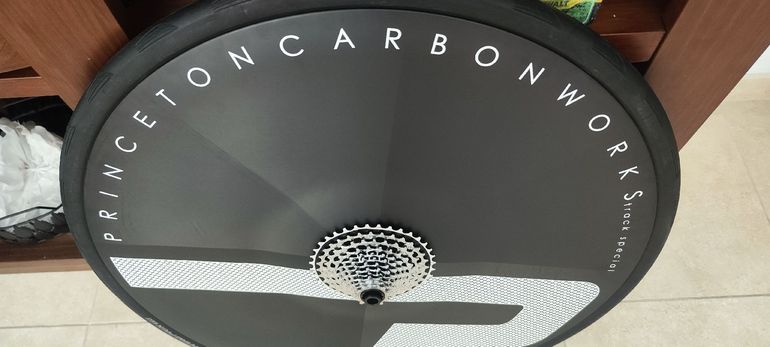 Used Princeton Carbonworks Lenticular trasera y 3 palos delantera 2026 bike — image 4 of 8