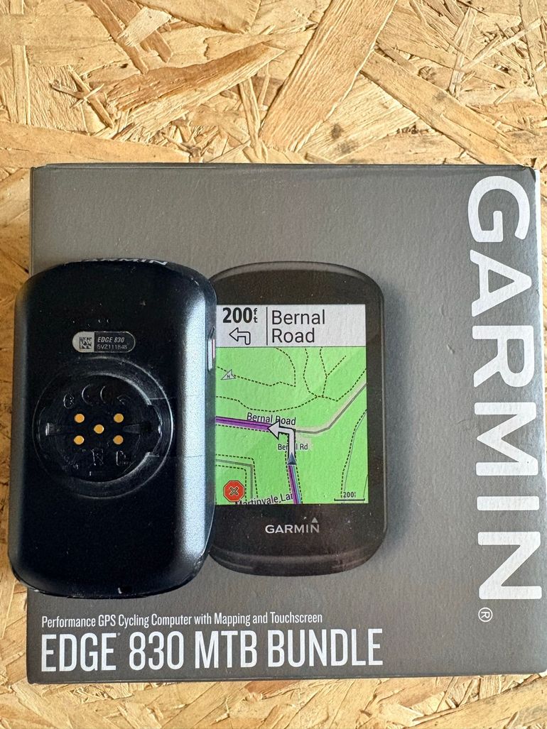 Used Garmin Edge 830 GPS Cycling Computer bike — image 2 of 2