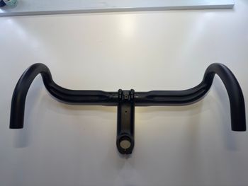 Used Newmen Wing Bar Advanced 318 + Cube Agree Vorbau 2026 bike — image 2 of 3