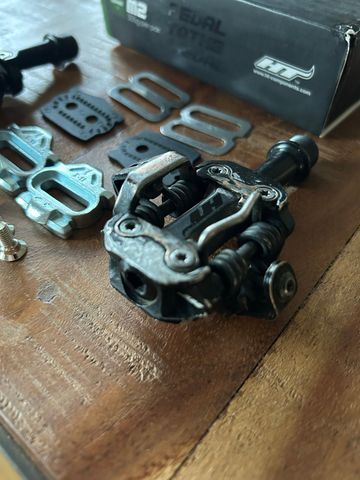 Used Ht M2 Leopard Pedals bike — image 2 of 7