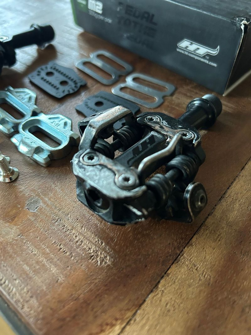 Used Ht M2 Leopard Pedals bike — image 2 of 7