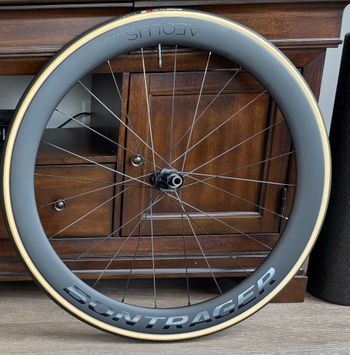 Used Bontrager Aeolus Pro 51 TLR Disc Road Wheel bike