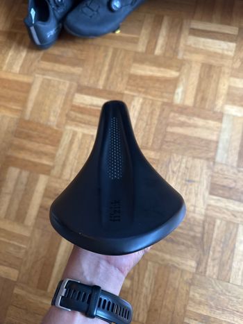 Used Fizik Aliante R5 2025 bike — image 5 of 5