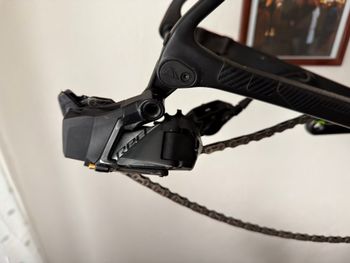 Used Sram RED eTap AXS D1 Groupset 2025 bike — image 4 of 6