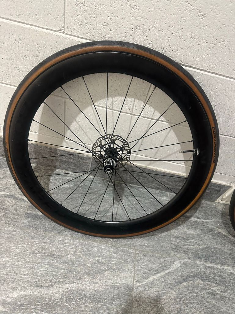 Used Bontrager Aelous Pro 51 2024 bike — image 5 of 12