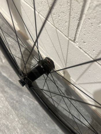 Used Bontrager Aelous Pro 51 2024 bike — image 9 of 12