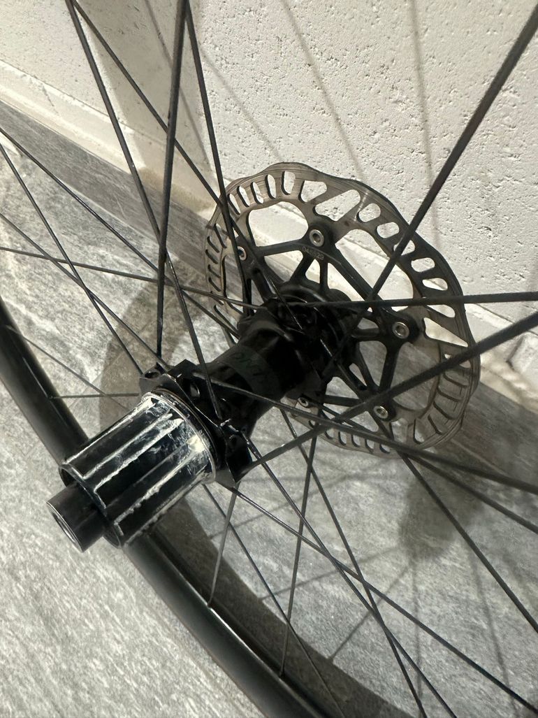 Used Bontrager Aelous Pro 51 2024 bike — image 4 of 12