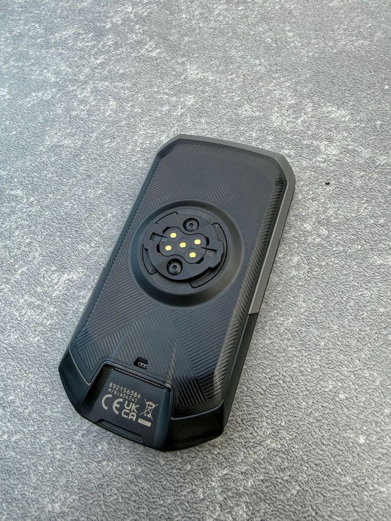 Used Garmin Edge 1050 GPS Bike Computer 2024 bike — image 4 of 8