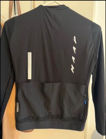 Used MAAP Evade Pro Base Long Sleeve Jersey 2.0 size M bike — image 2 of 6