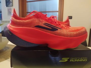 Used Skechers Aero Tempo Running Shoes