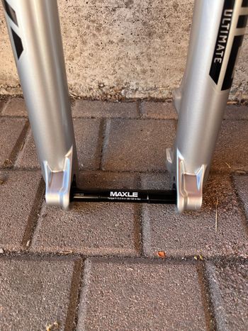 Used Rock Shox Pike Ultimate bike — image 23 of 25