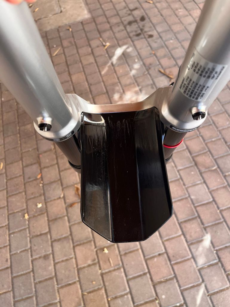 Used Rock Shox Pike Ultimate bike — image 17 of 25