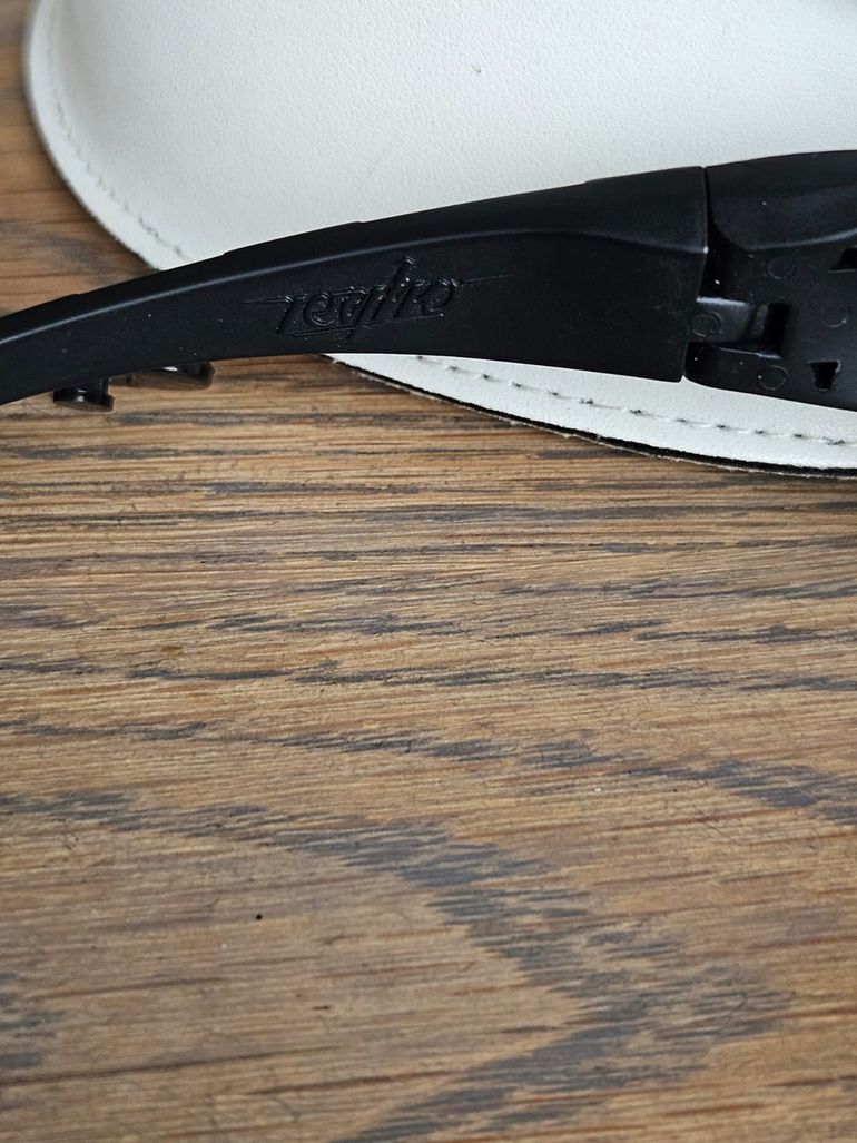 Used Assos zegho sunglasses bike — image 4 of 6