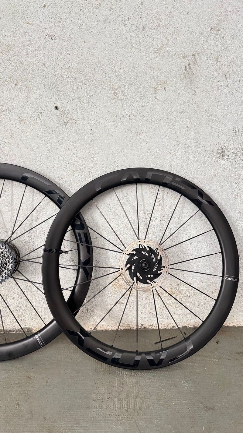 Tweedehands Cadex Ultra 50 2024 bike — afbeelding 3 van 11