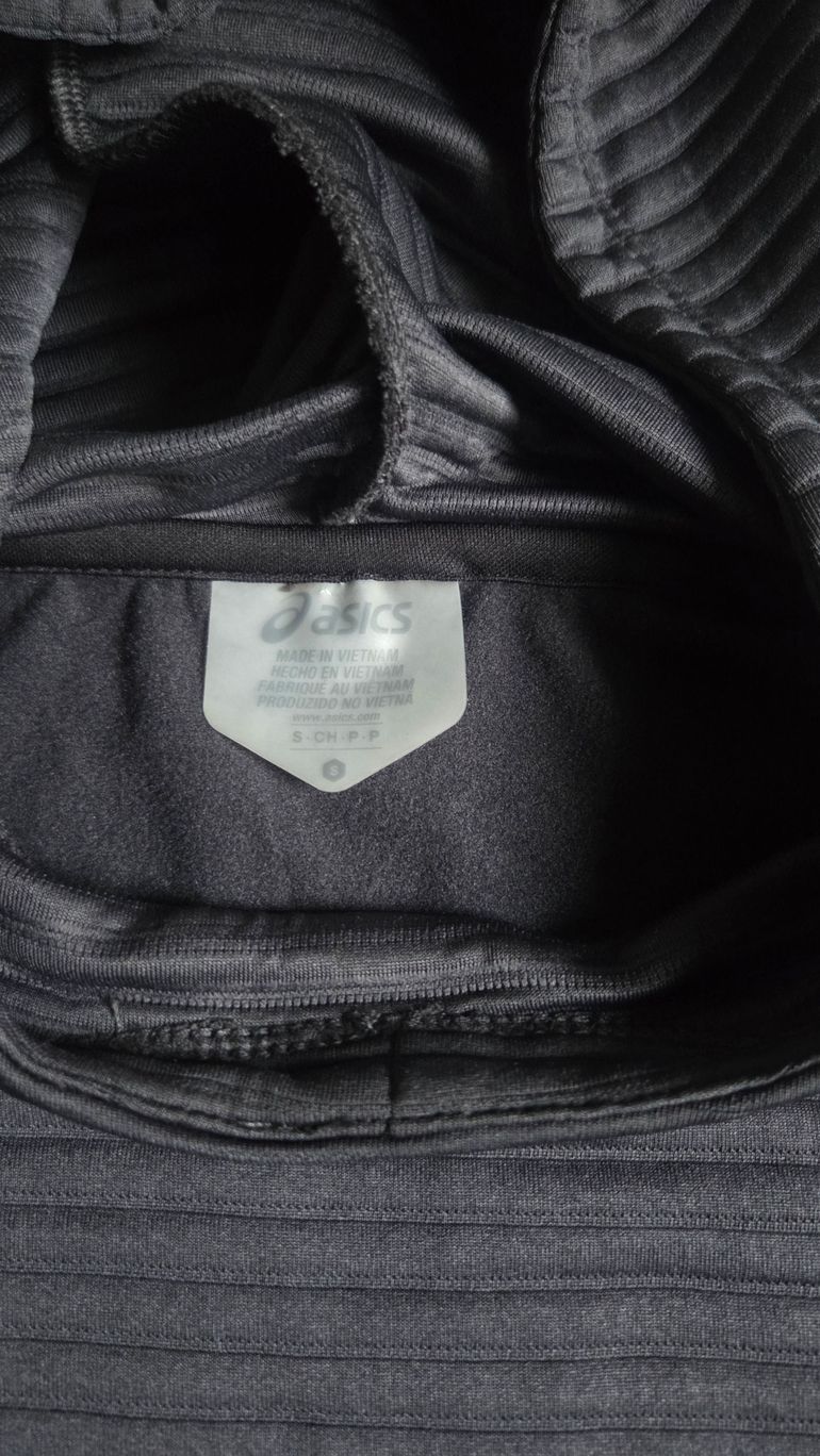 Used Asics Running Hoodie S.S bike — image 4 of 5