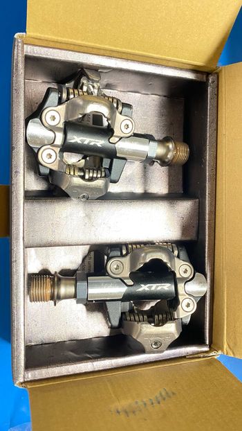 Used Shimano XTR PD-M9100 2025 bike