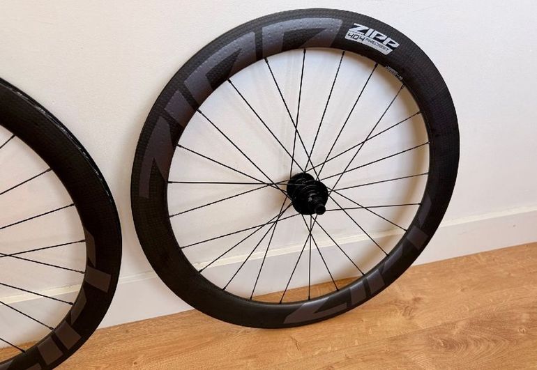 Used Zipp 404 Firecrest Tubeless Disc-brake 2026 bike — image 5 of 6