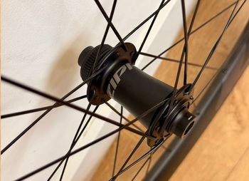 Used Zipp 404 Firecrest Tubeless Disc-brake 2026 bike — image 4 of 6
