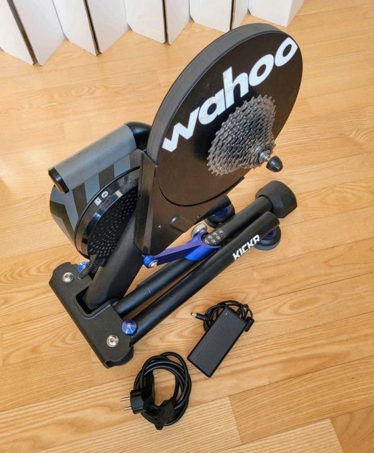 Used Wahoo Kickr V5 2022 bike — image 2 of 5