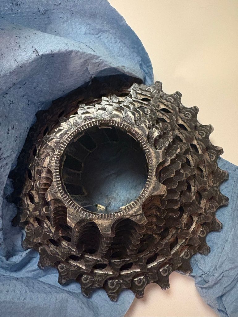 Used Sram Red Cassette 11s 165gr super light bike — image 3 of 3