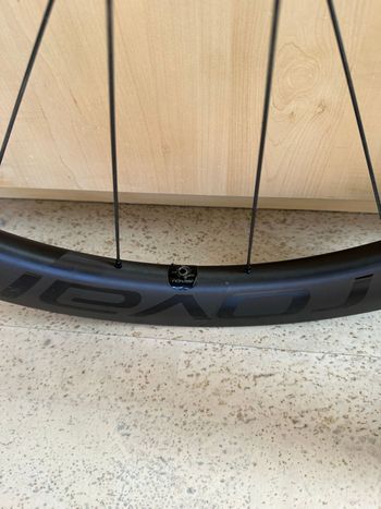 Used Roval Rapide CLX II 2025 bike — image 18 of 20