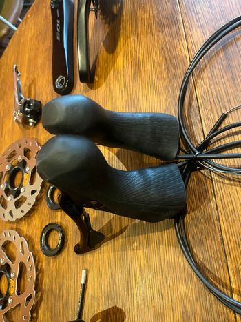 Used Shimano 105 Disc R7120 12 Speed 2025 bike — image 4 of 9