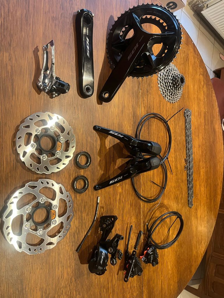 Used Shimano 105 Disc R7120 12 Speed 2025 bike — image 1 of 9