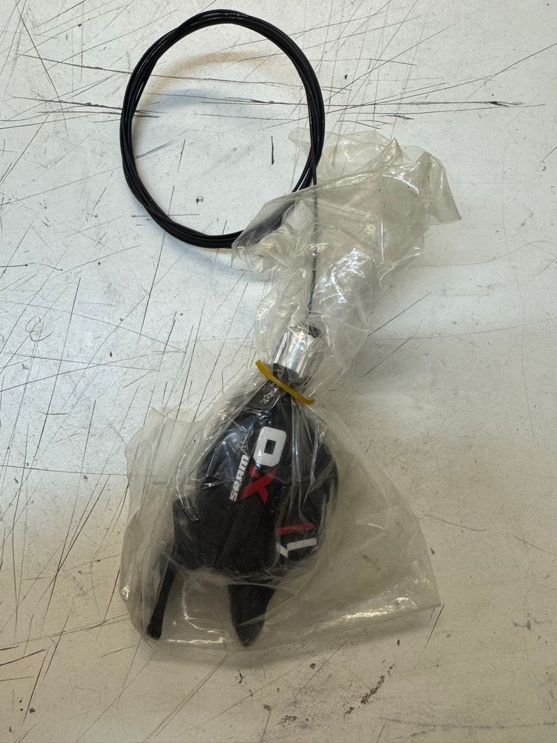Used Sram Commande XO1 7 vitesses bike — image 2 of 2